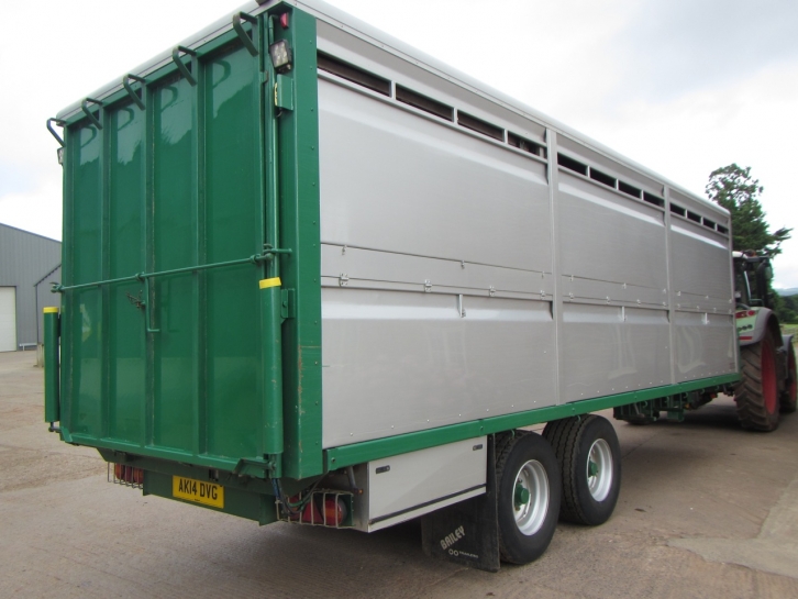 Bailey 25ft livestock trailer
