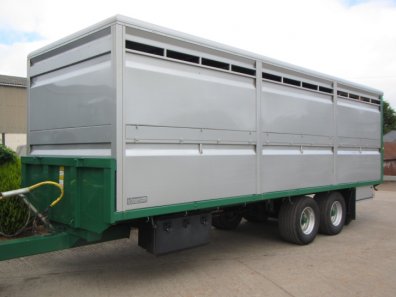 Bailey 25ft livestock trailer