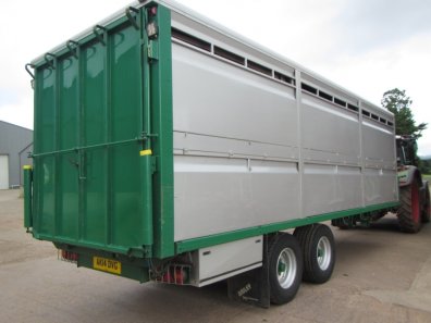 Bailey 25ft livestock trailer