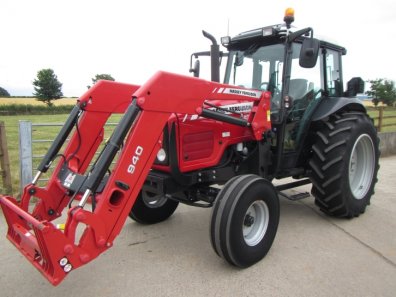 Massey Ferguson 4435