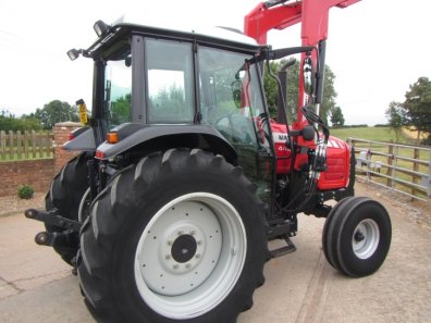 Massey Ferguson 4435