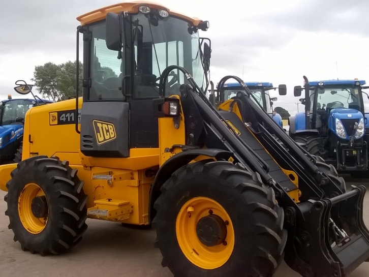 JCB 411HT