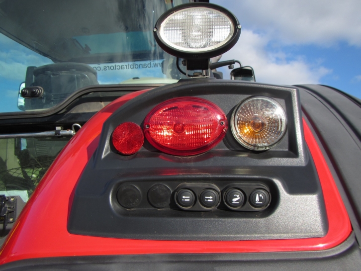 Massey Ferguson 8670