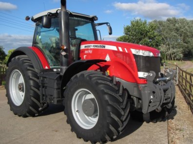 Massey Ferguson 8670