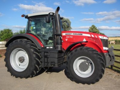 Massey Ferguson 8670