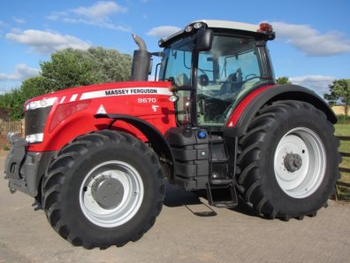 Massey Ferguson 8670
