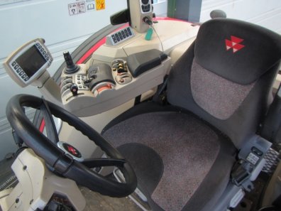 Massey Ferguson 8670