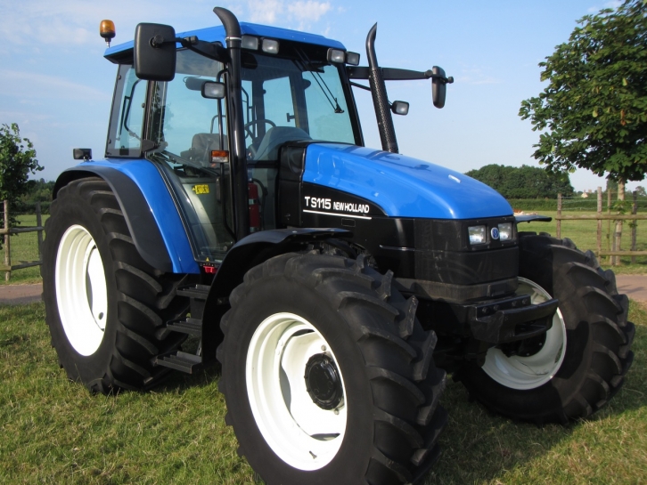 New Holland TS115 SL