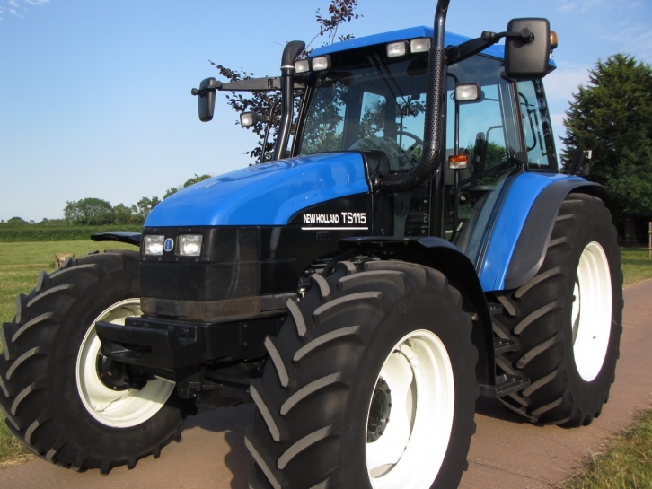 New Holland TS115 SL