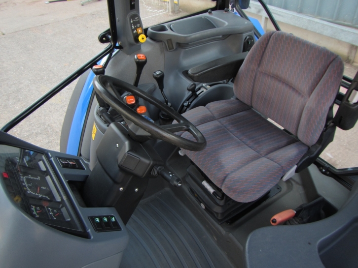 New Holland TS115 SL