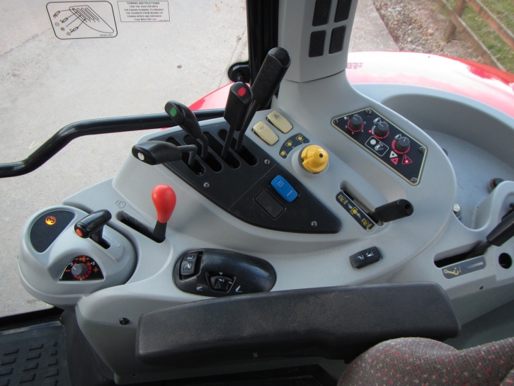 Massey Ferguson 5470