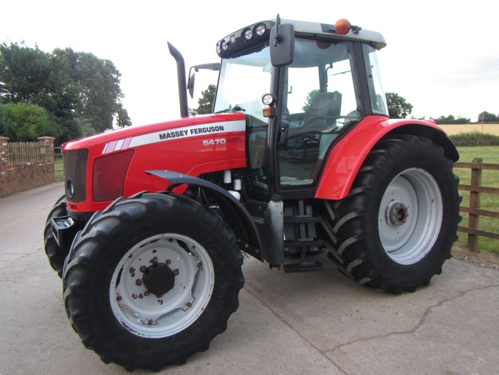 Massey Ferguson 5470