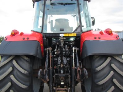 Massey Ferguson 5470