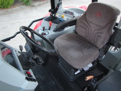 Massey Ferguson 5470