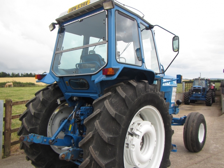 Ford 7710