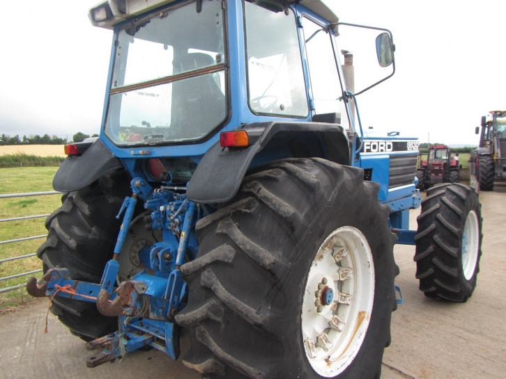 Ford 8830