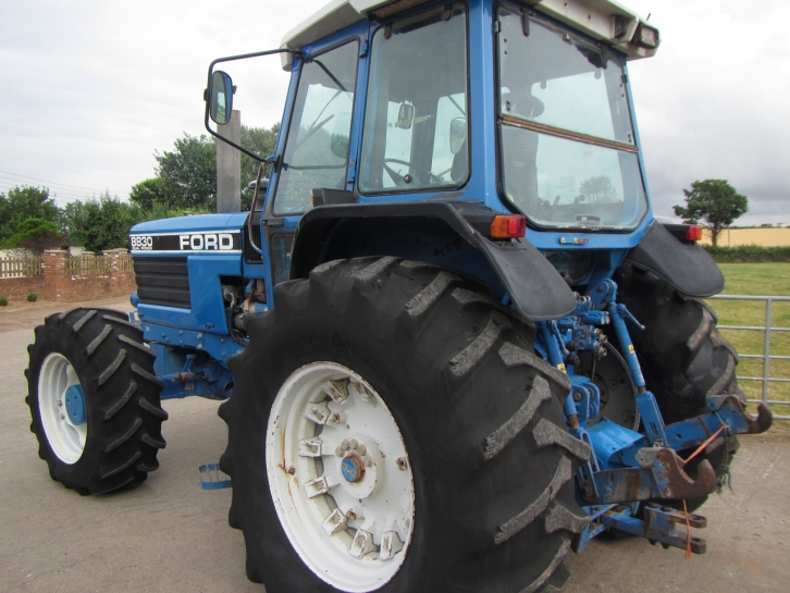 Ford 8830