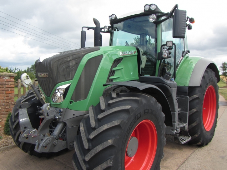 Fendt 828 Profi-Plus