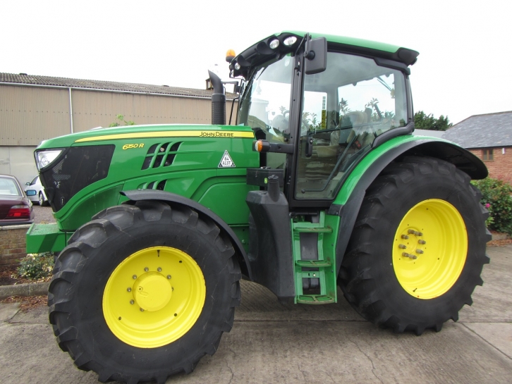 John Deere 6150R