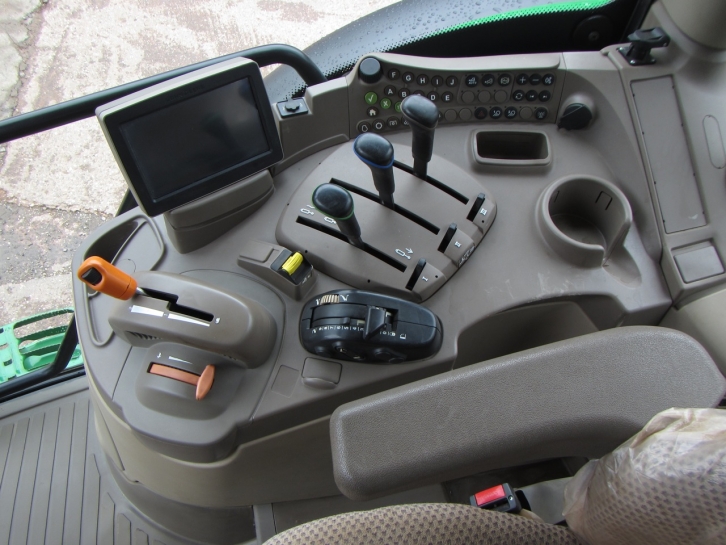 John Deere 6150R