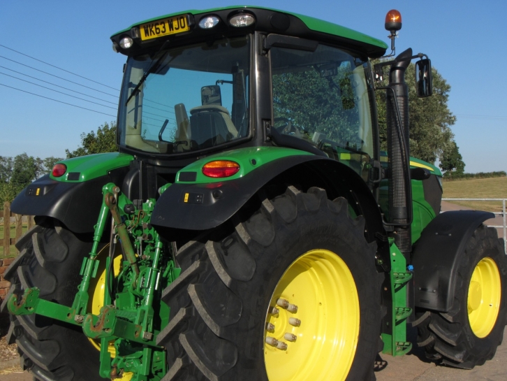 John Deere 6150R
