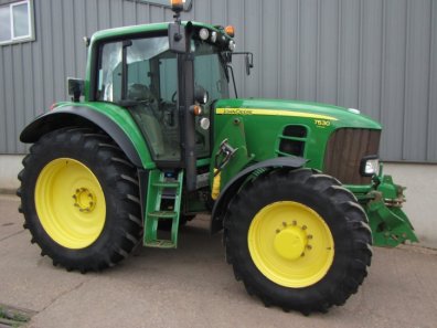John Deere 7530