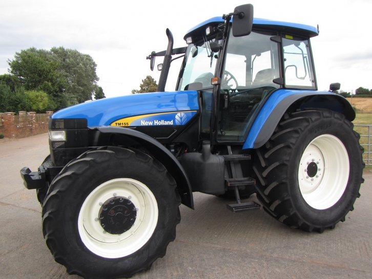 New Holland TM155