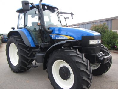 New Holland TM155