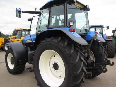 New Holland TM155