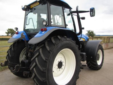New Holland TM155