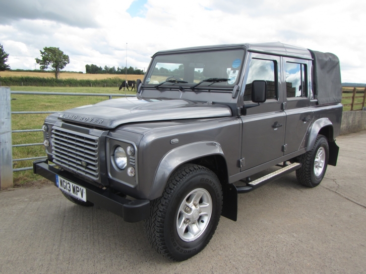 Land Rover 110 XS double cab pickup 2.2TDCi