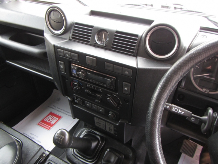 Land Rover 110 XS double cab pickup 2.2TDCi