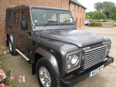 Land Rover 110 XS double cab pickup 2.2TDCi