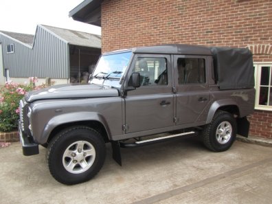Land Rover 110 XS double cab pickup 2.2TDCi
