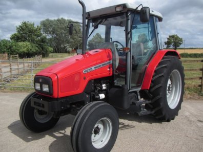 Massey Ferguson 4235