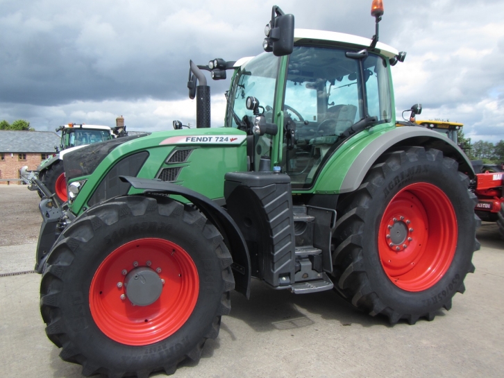 Fendt 724 Profi