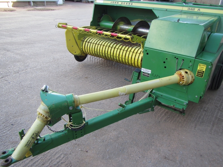 John Deere 342A conventional baler