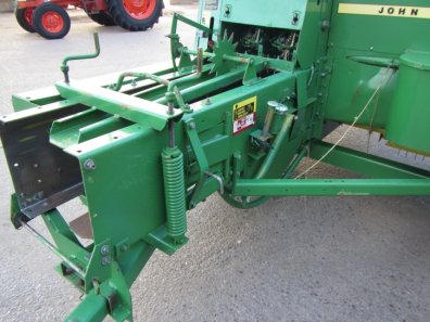 John Deere 342A conventional baler