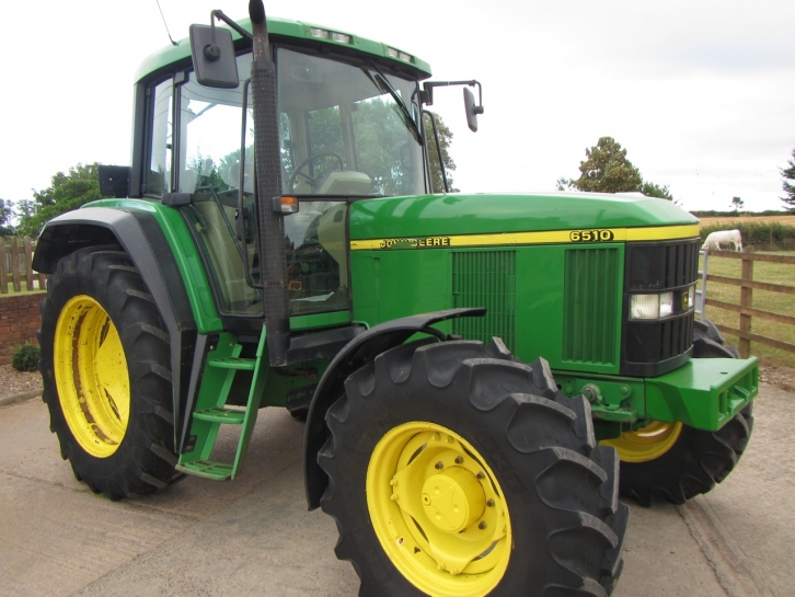 John Deere 6510