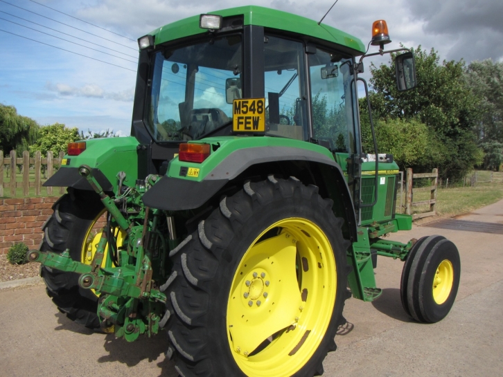 John Deere 6100
