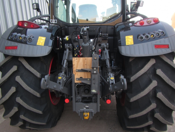 Fendt 724 Profi-Plus