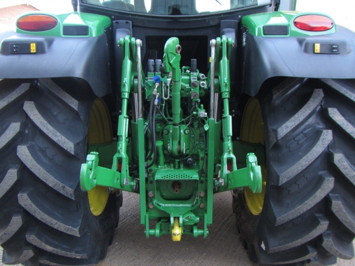 John Deere 6150R