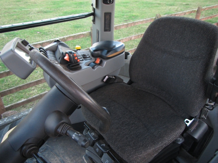 CAT MT765B