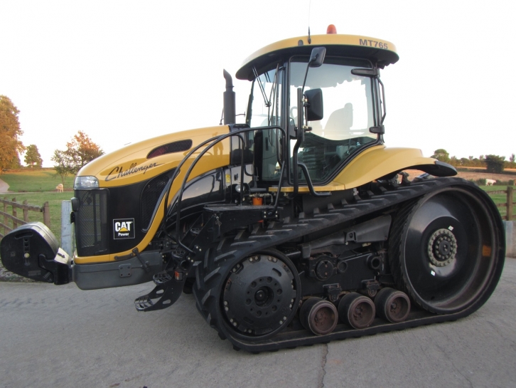 CAT MT765B