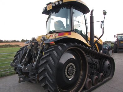 CAT MT765B