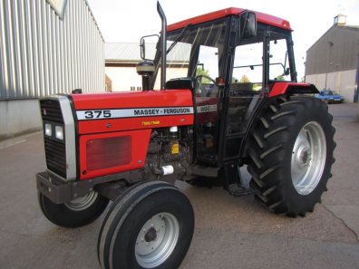 Massey Ferguson 375