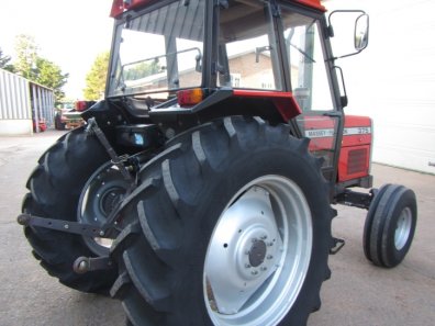 Massey Ferguson 375