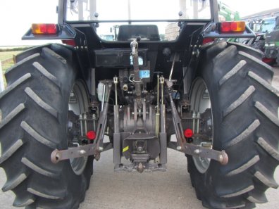 Massey Ferguson 375
