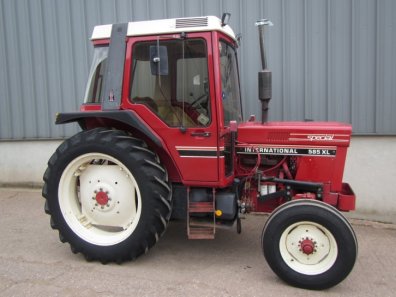 International 585XL