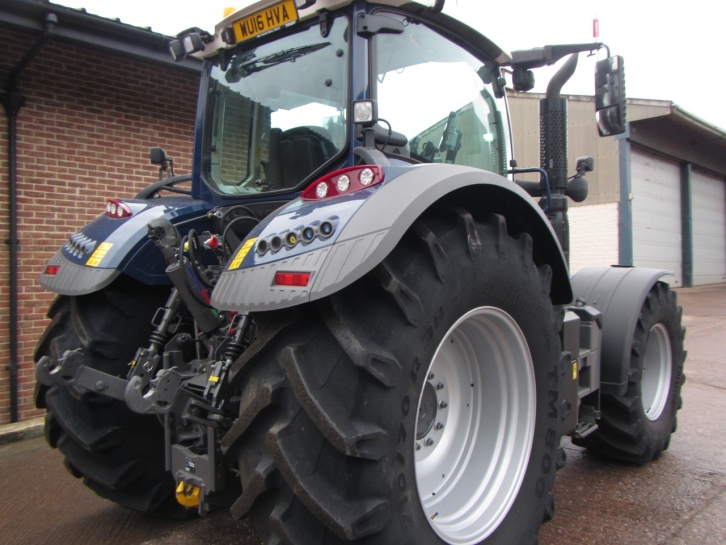 Fendt 724 Profi-Plus